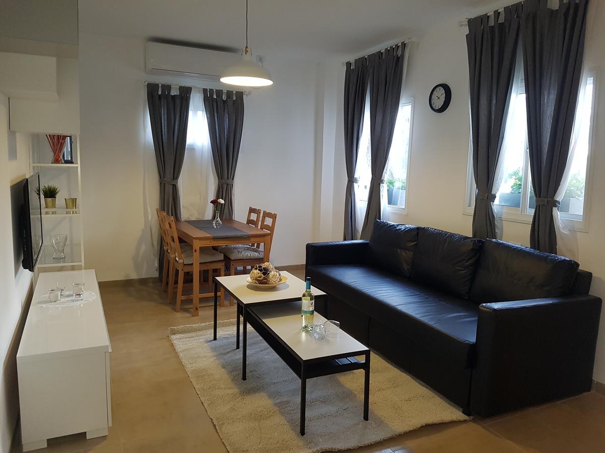 אבני החושן- Avnei Hoshen Aparthotel Naharia Buitenkant foto