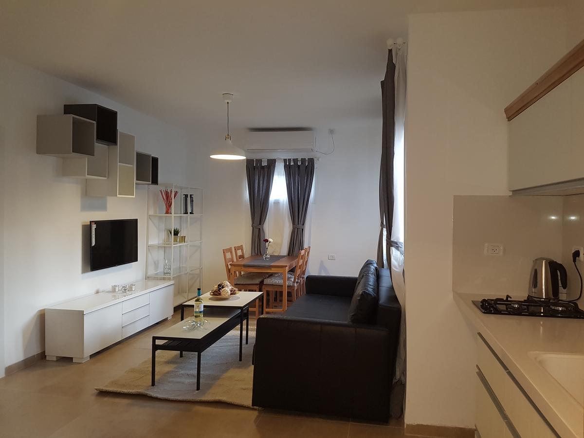 אבני החושן- Avnei Hoshen Aparthotel Naharia Buitenkant foto