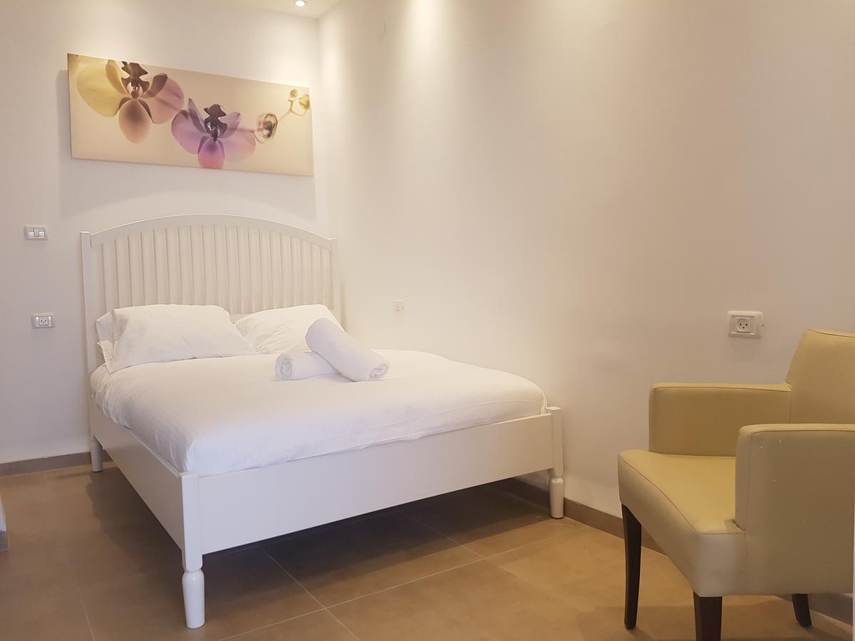 אבני החושן- Avnei Hoshen Aparthotel Naharia Buitenkant foto